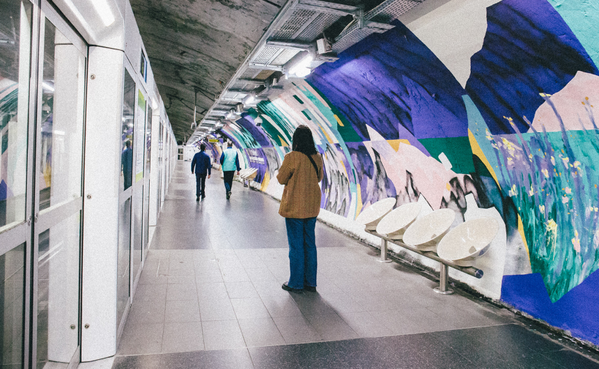 Photo prise à Châtelet (ligne 4) suite au travail des artistes